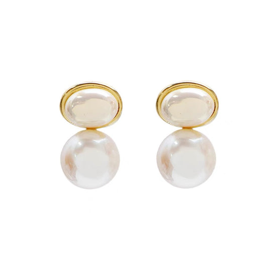 Celestial Pearls: Trendy White European-Inspired Minimalist Pearl Earrings for a Divine Look