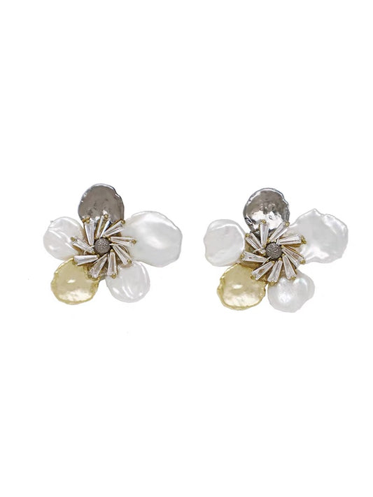 Floral Grace: Vintage Pearl Flower Clip Earrings