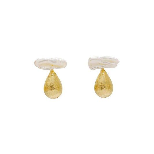 Imperial Harmony: Gold Baroque Pearl Earrings for Square & Round Faces