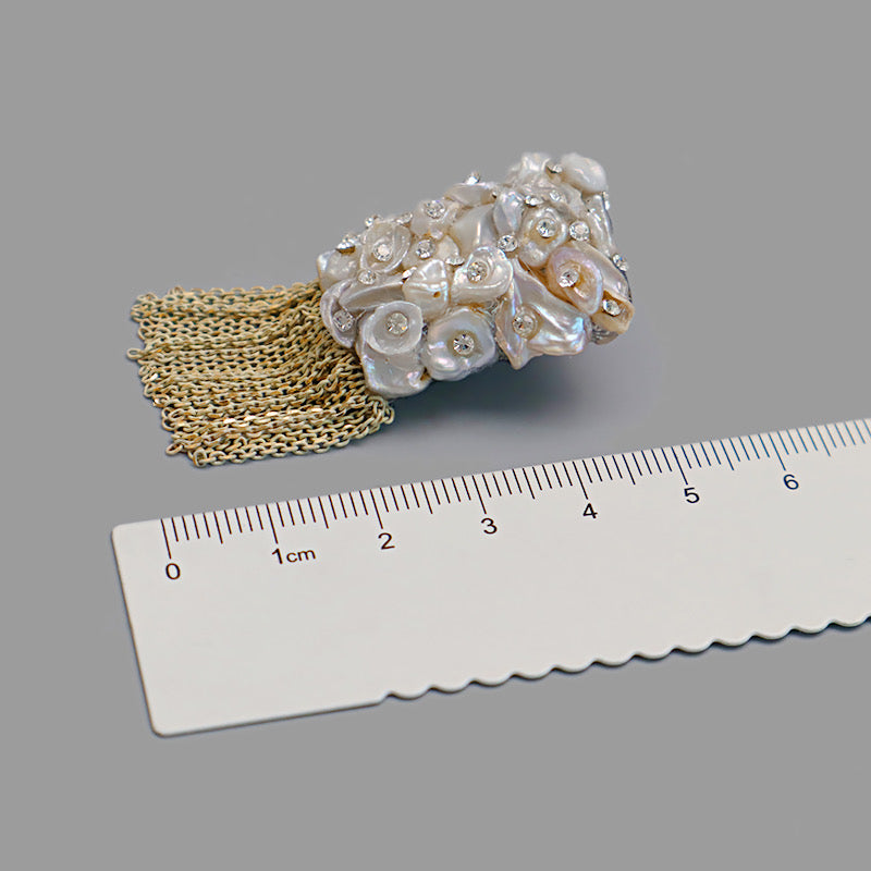 Baroque Splendor: Original Shell Pearl Tassel Clip Earrings